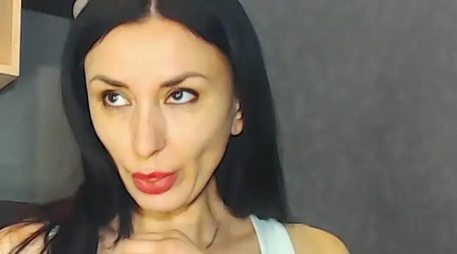 Siaconna online show from February 4, 5:53 am