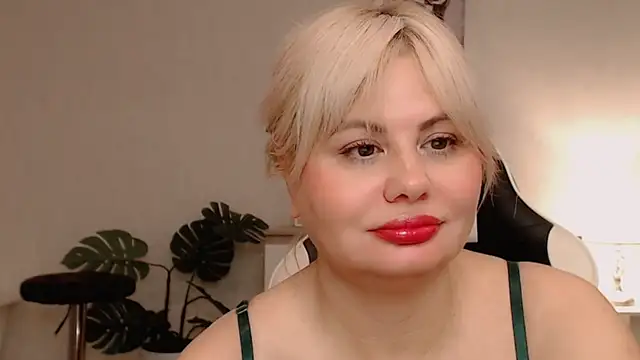 Lola Richie online show from March 30, 5:08 am