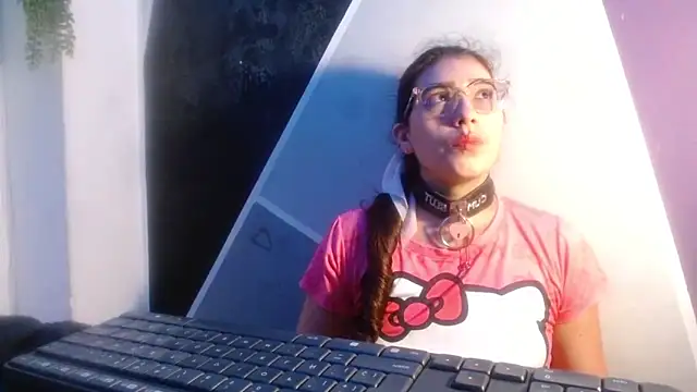 DaMikaela  online show from February 20, 1:55 pm