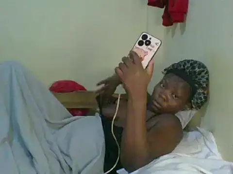 sweet-frida22 online show from March 3, 2:15 am