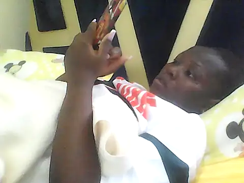 sweet-frida22 online show from November 8, 8:03 am