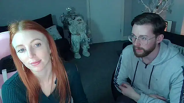 Red firesquirt online show from December 21, 9:25 pm