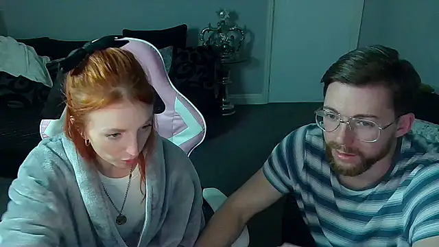 Red firesquirt online show from January 13, 9:42 pm