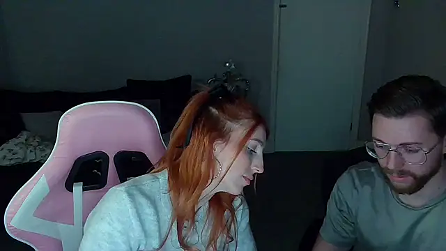 Red firesquirt online show from January 19, 9:02 pm