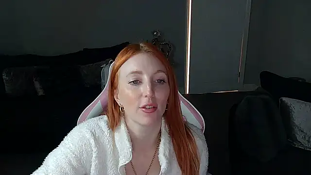 Red firesquirt online show from February 18, 2:38 pm