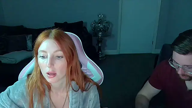 Red firesquirt online show from March 8, 9:18 pm