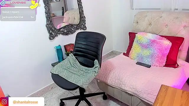 Snapshot of shantal_rosse1 chatting on May 21, 12:23 pm shantal rosse1 online show from May 21, 12:23 pm