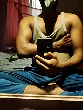 xxxhugedick0001 online show from January 12, 8:25 am