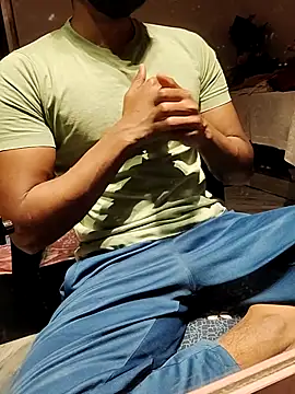 xxxhugedick0001 online show from February 24, 3:53 pm