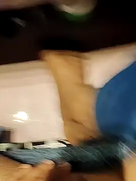 xxxhugedick0001 online show from February 26, 7:05 pm