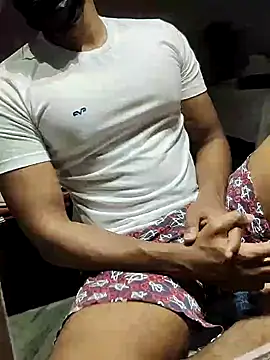 xxxhugedick0001 online show from March 1, 6:43 pm