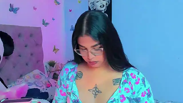 mabellfox online show from December 13, 4:05 pm