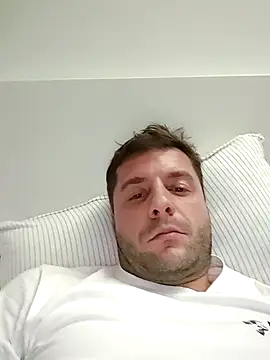 Snapshot of mariola4988 chatting on October 19, 1:39 am mariola4988 online show from October 19, 1:39 am