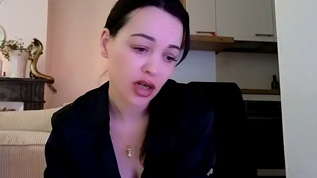 Lilie romeo online show from February 22, 3:36 pm