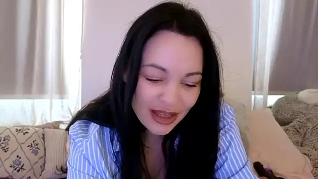 Snapshot of Lilie_romeo chatting on November 2, 12:07 pm Lilie romeo online show from November 2, 12:07 pm