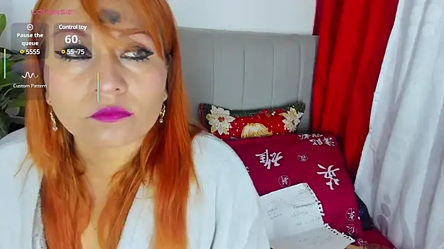 Snapshot of Victoria_Caruso chatting on March 6, 12:43 am Victoria Caruso online show from March 6, 12:43 am