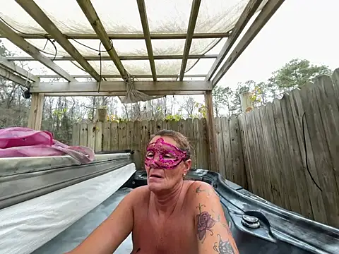 Snapshot of prainxxx22 chatting on December 19, 7:29 pm prainxxx22 online show from December 19, 7:29 pm