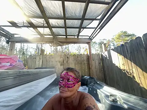 Snapshot of prainxxx22 chatting on December 22, 7:42 pm prainxxx22 online show from December 22, 7:42 pm