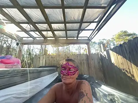 Snapshot of prainxxx22 chatting on December 23, 7:41 pm prainxxx22 online show from December 23, 7:41 pm