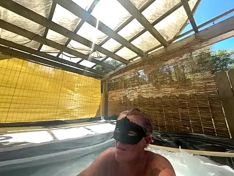 Snapshot of prainxxx22 chatting on October 3, 6:16 pm prainxxx22 online show from October 3, 6:16 pm