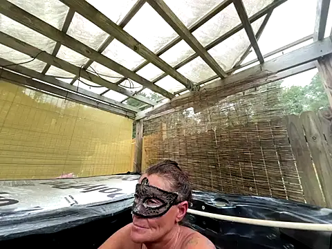 Snapshot of prainxxx22 chatting on October 8, 6:49 pm prainxxx22 online show from October 8, 6:49 pm