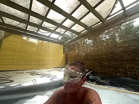 Snapshot of prainxxx22 chatting on October 13, 6:19 pm prainxxx22 online show from October 13, 6:19 pm