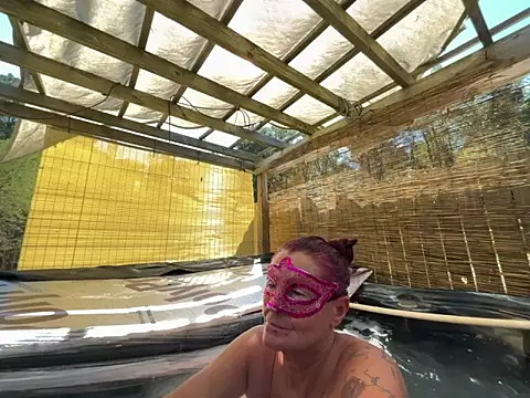 Snapshot of prainxxx22 chatting on October 18, 6:30 pm prainxxx22 online show from October 18, 6:30 pm