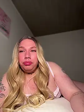 IsabellaFigueredo   online show from May 10, 7:13 am