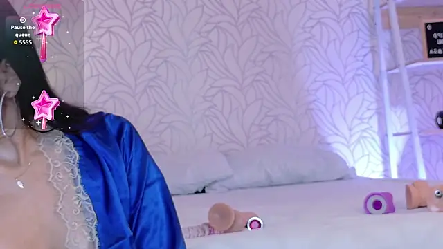 Snapshot of ayy_falcon chatting on January 8, 7:38 pm ayy falcon online show from January 8, 7:38 pm