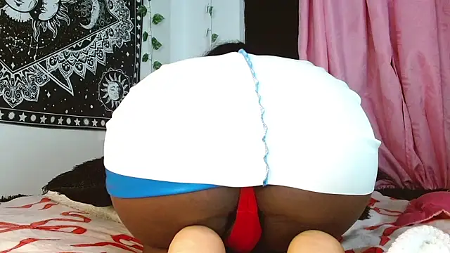 Snapshot of Ebony_D0ll chatting on December 28, 7:11 am Ebony D0ll online show from December 28, 7:11 am