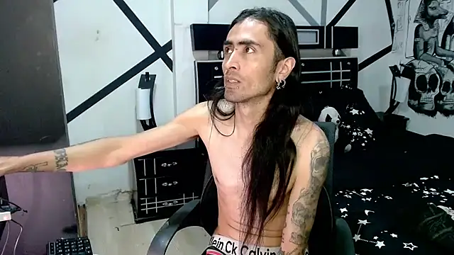 Snapshot of daimon_rockkk chatting on January 15, 6:43 am daimon rockkk online show from January 15, 6:43 am