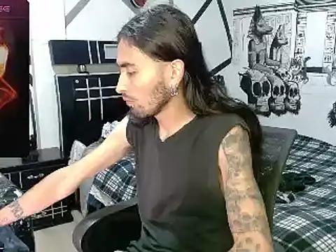 Snapshot of daimon_rockkk chatting on January 28, 2:32 am daimon rockkk online show from January 28, 2:32 am