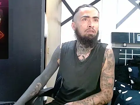 Snapshot of daimon_rockkk chatting on October 8, 5:05 am daimon rockkk online show from October 8, 5:05 am