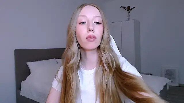 Luna insniity online show from January 31, 9:02 pm