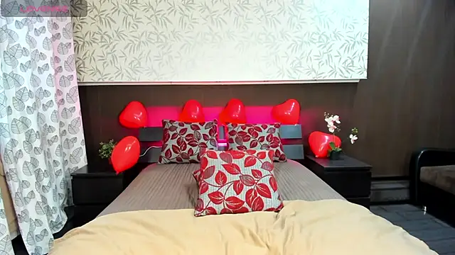 Snapshot of Donna_Evans chatting on February 17, 3:04 am Donna Evans online show from February 17, 3:04 am