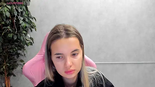 Snapshot of Donna_Evans chatting on March 20, 12:08 am Donna Evans online show from March 20, 12:08 am