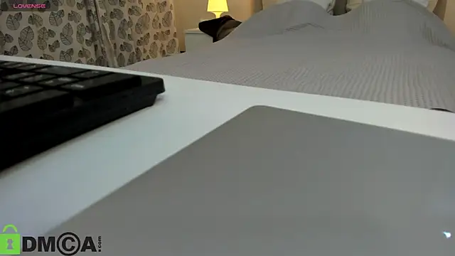 Snapshot of Donna_Evans chatting on September 11, 12:11 am Donna Evans online show from September 11, 12:11 am