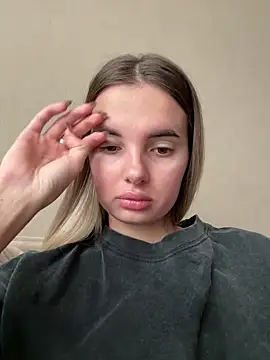 Snapshot of Donna_Evans chatting on October 22, 3:18 am Donna Evans online show from October 22, 3:18 am