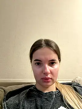 Snapshot of Donna_Evans chatting on October 29, 2:25 am Donna Evans online show from October 29, 2:25 am