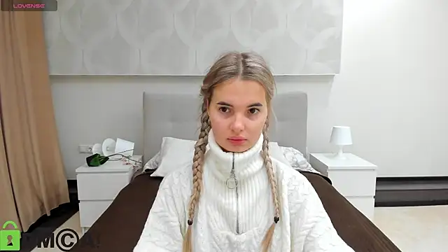 Snapshot of Donna_Evans chatting on November 11, 11:49 pm Donna Evans online show from November 11, 11:49 pm