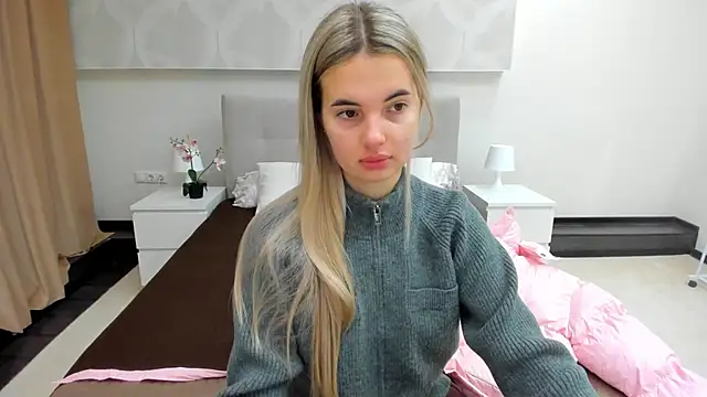 Snapshot of Donna_Evans chatting on November 20, 11:59 pm Donna Evans online show from November 20, 11:59 pm