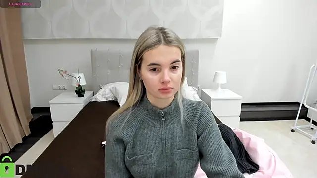 Snapshot of Donna_Evans chatting on November 24, 11:48 pm Donna Evans online show from November 24, 11:48 pm