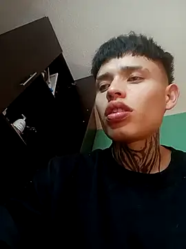 Snapshot of _justinmoon2 chatting on February 8, 7:59 am justinmoon2 online show from February 8, 7:59 am