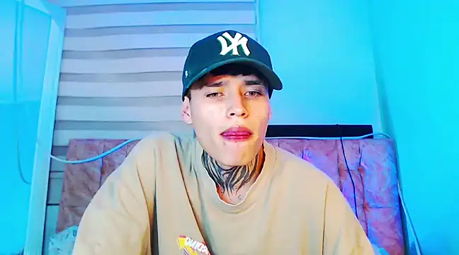 Snapshot of _justinmoon2 chatting on March 19, 8:45 am justinmoon2 online show from March 19, 8:45 am