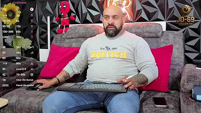 Snapshot of JD-69 chatting on November 27, 5:37 pm JD-69 online show from November 27, 5:37 pm