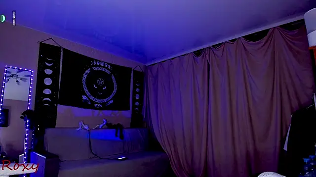 Snapshot of wet_dream_ chatting on February 22, 7:03 pm wet dream online show from February 22, 7:03 pm