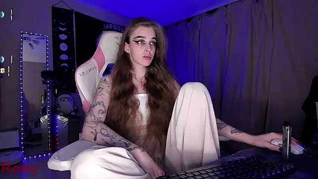 Snapshot of wet_dream_ chatting on October 4, 9:57 pm wet dream online show from October 4, 9:57 pm