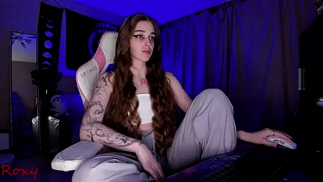 Snapshot of wet_dream_ chatting on October 13, 3:45 pm wet dream online show from October 13, 3:45 pm