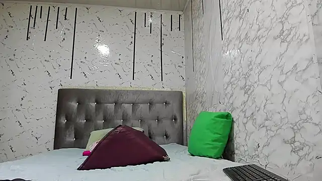 Snapshot of kelleysinedd chatting on November 22, 3:44 pm kelleysinedd online show from November 22, 3:44 pm