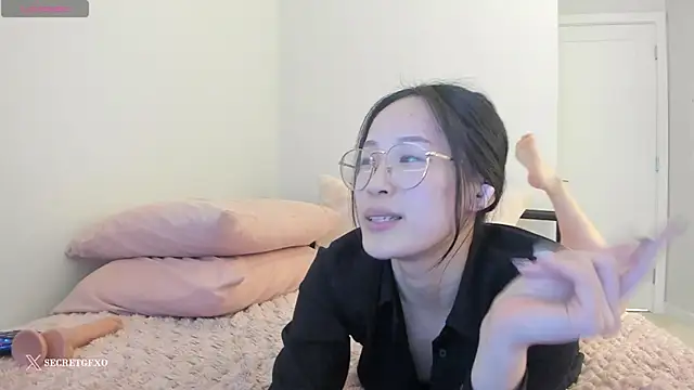 secretgirlfriendxo online show from February 6, 9:32 am